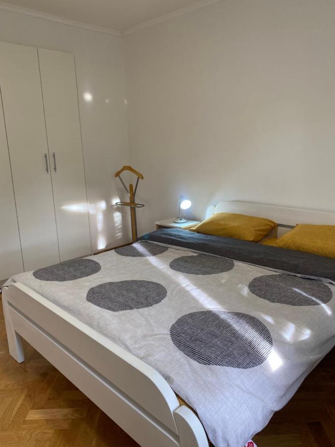 Napjacu With Own Parking And Garden Apartment Херцег Нови Екстериор снимка