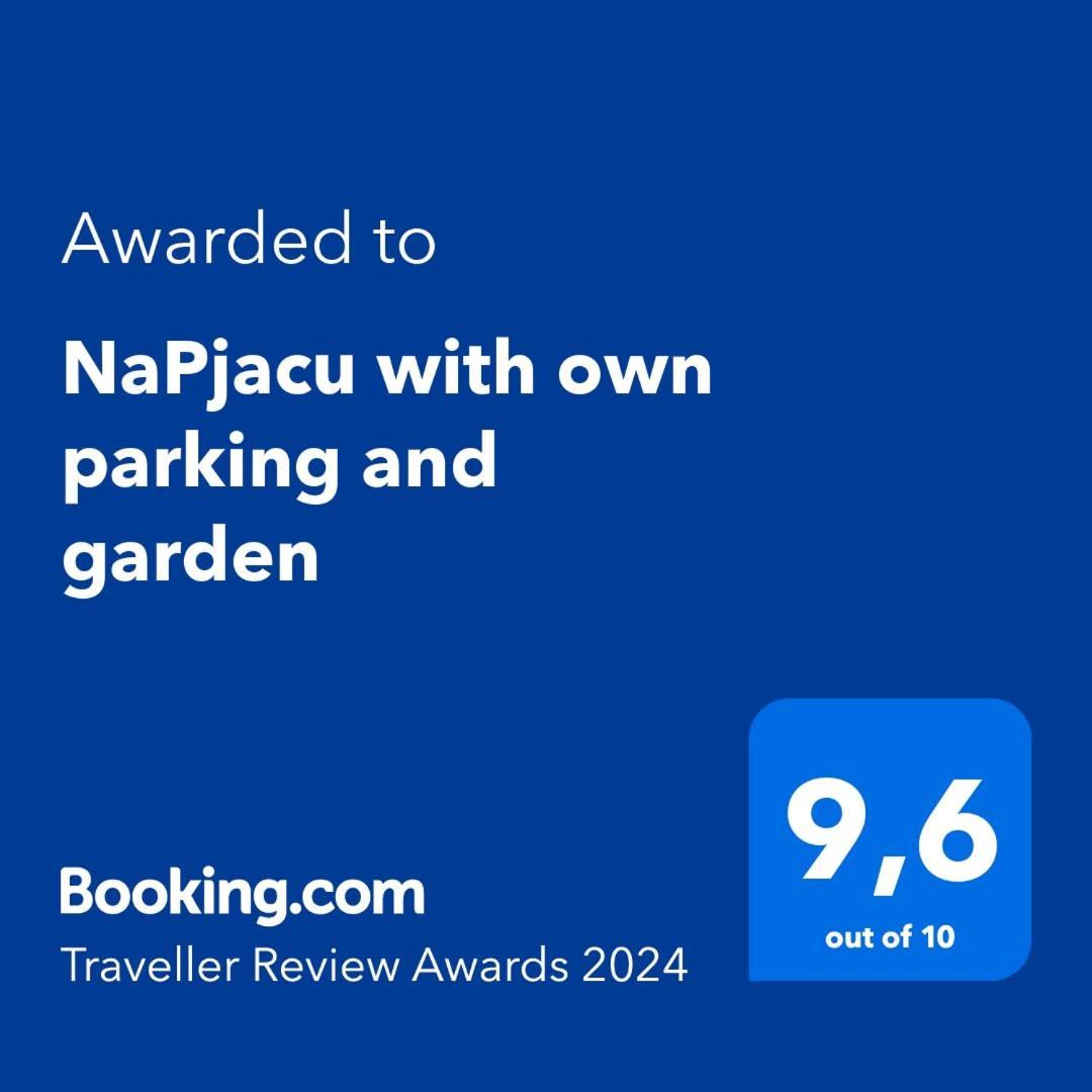 Napjacu With Own Parking And Garden Apartment Херцег Нови Екстериор снимка